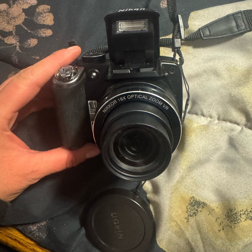 Nikon COOLPIX P80 Digital Camera in Black